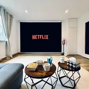  Apartment Regency - Traumhafte Zentrale 40m2 Mit Kinoleinwand, Wifi Und Netflix